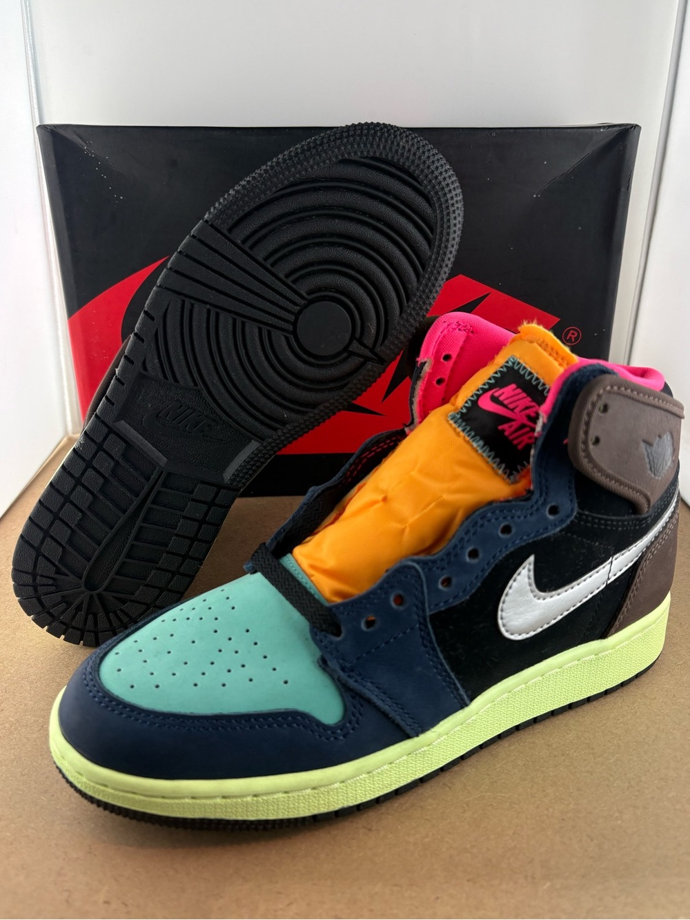 Nike Air Jordan 1 Retro High Tokyo Bio Hack (GS) 575441-201 New size 5.5y